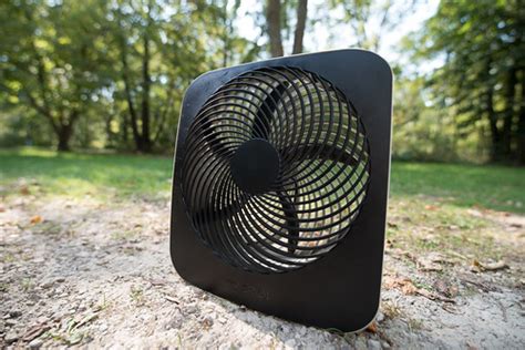 Portable Battery-Powered Fan for Camping: O2COOL 10-inch P… | Flickr