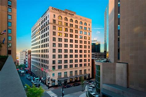 COURTYARD BY MARRIOTT NASHVILLE DOWNTOWN $194 ($̶2̶2̶4̶) - Updated 2023 ...