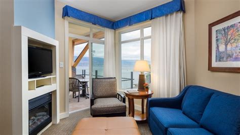 One Bedroom Suite | Summerland Waterfront Resort