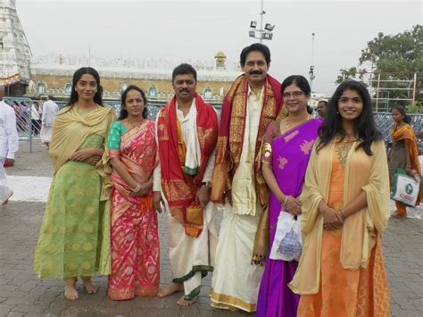 TDP MP CM Ramesh prays at Tirumala with Family – Tirumala Updates