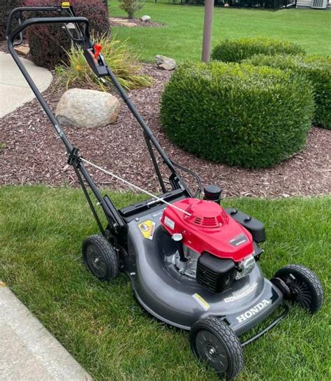 Best Honda Lawn Mower: Tested & Reviewed