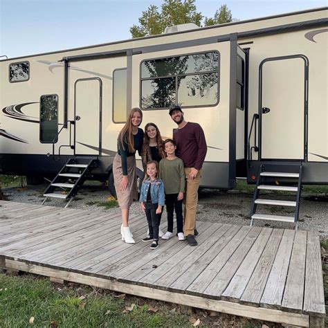 Family of 5 opens up about living in an RV full-time: 'We've hacked the ...