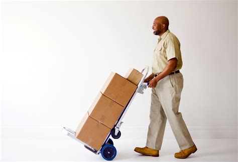 How to Hire a Long Distance Mover