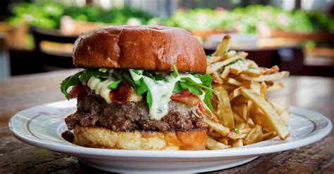 Best Burgers in San Diego, CA to Try Right Now - Thrillist