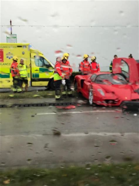 [Ferrari Enzo] crash today - ouch : r/spotted