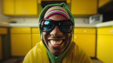 Lil Yachty drops off vibrant visual for "TESLA"