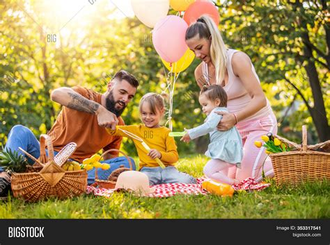 Family On Picnic Sunny Image & Photo (Free Trial) | Bigstock