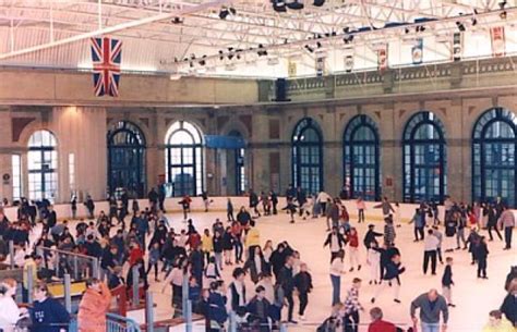 London Ice Rinks: Alexandra Palace Ice Rink | Days out in london ...