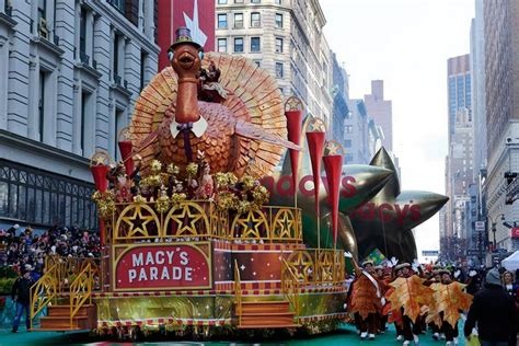 What to Watch Thanksgiving Day: A guide to parades, football and ...