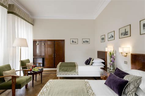 Bettoja Atlantico Hotel in Rome: Find Hotel Reviews, Rooms, and Prices ...