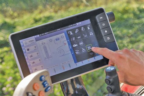 New monitors for AGCO tractors - Grainews