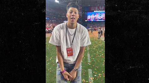 Patrick Mahomes' Brother Dances Behind Him During Post-Game Interview