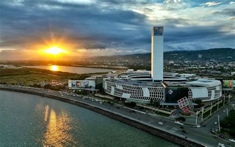 SM Seaside City Cebu - Discover The Philippines