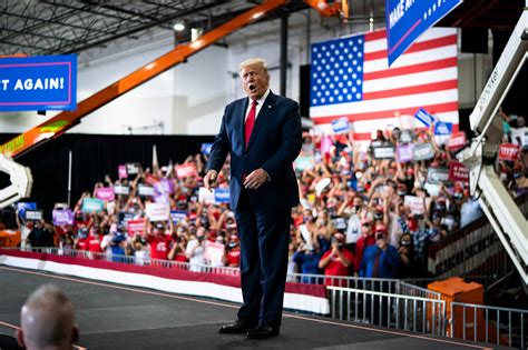 Trump Defies Nevada Directive as Thousands Gather for Indoor Rally - The New York Times