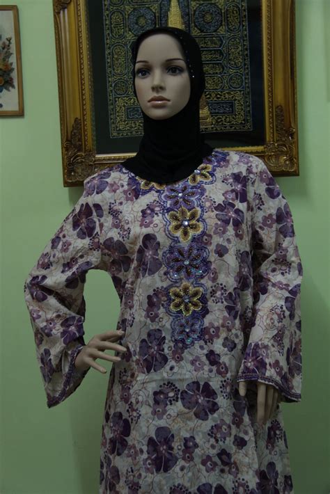 HELLWA QASEH :: EVERYTHING ON YOUR FINGER TIP: BAJU KURUNG MODEN (KAIN COTTON)