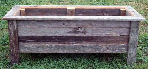 I like this but have it on the ground without legs. | Barn wood projects, Wood planters, Rustic ...