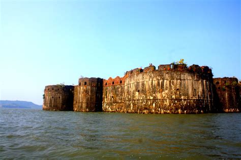 Murud Janjira- An unassailable marine fort - Tripoto