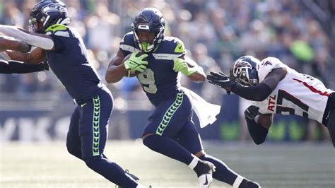 GM Notebook: Seahawks' Kenneth Walker Comparable to 2 Pro Bowlers