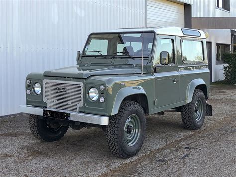 Land Rover Defender 90 td5 keswick green vintage. | Land rover, Land ...