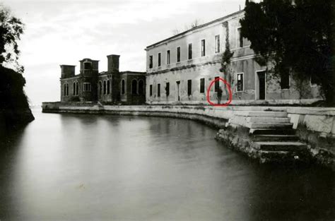 Poveglia, there is soul in Italian Island ~ weird news