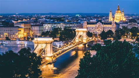 9 bedste ruinbarer i Budapest - Hellotickets