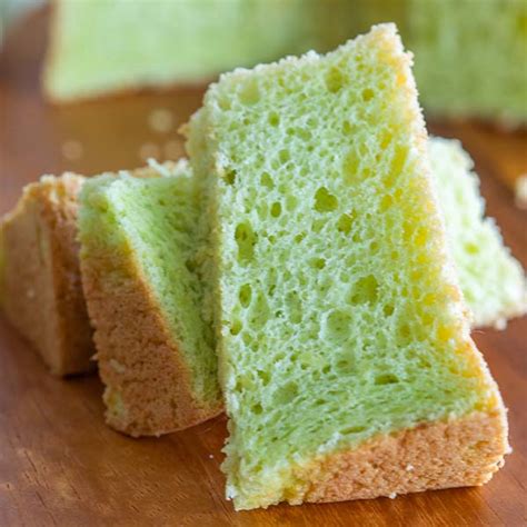 Pandan Chiffon Cake - Rasa Malaysia