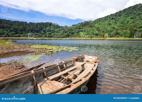 Beautiful Landscape of the Laguna Verde in Apaneca, El Salvador Stock ...