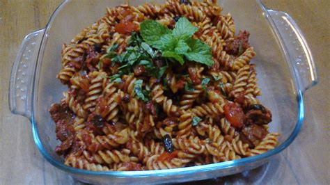 Rotini With Spicy Tomato Sauce Recipe - Food.com