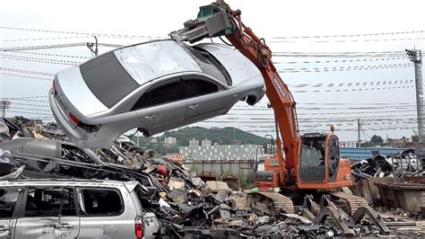 Incredible Large Scale Scrap Car Process. Korean Used Car Junkyard ...