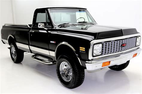 1972 Chevrolet K20 Cheyenne pickup Black 4x4 Frame off