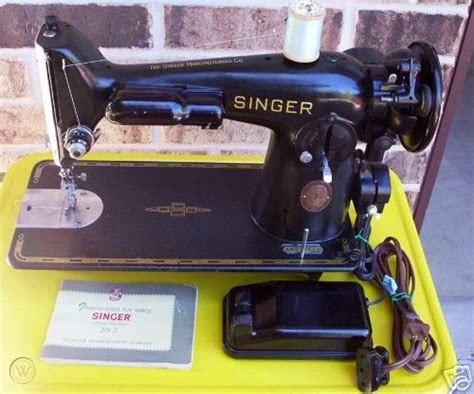 VINTAGE 1951 SINGER MODEL 201 SEWING MACHINE - TESTED | #30109321