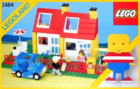 Steve's LEGO Blog: The Classic LEGO House