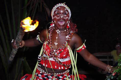 FANG PEOPLE: THE HIGHLY SPIRITUAL BANTU PEOPLE OF WEST AFRICA AND THE LARGEST ETHNIC GROUP IN ...