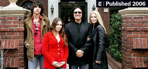 Gene Simmons Family Jewels - Review - Television - The New York Times