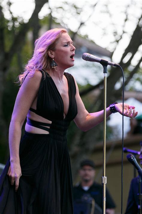 Pink Martini, China Forbes, Storm Large, Ari Shapiro at Oregon Zoo on 08/06/2016