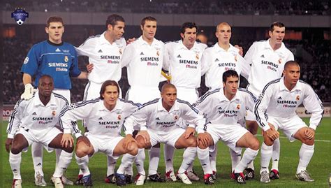 Times Campeões: Real Madrid Tri-Campeão Mundial de Clubes 2002