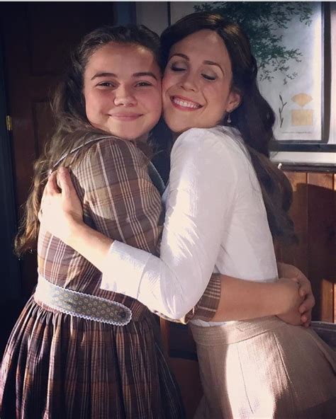 Genea Charpentier on Instagram: “😍 @erinkrakow” | Erin krakow, Girly ...