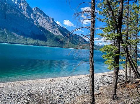 Hiking the Lake Minnewanka Trail in Banff - Travel Banff Canada