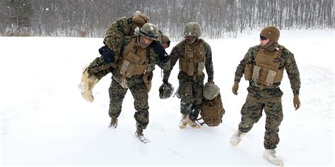 Marines, corpsmen participate in medical evacuation drill > United ...