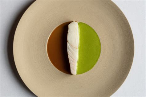 Cycene's turbot, lettuce sauce and fish bone caramel recipe