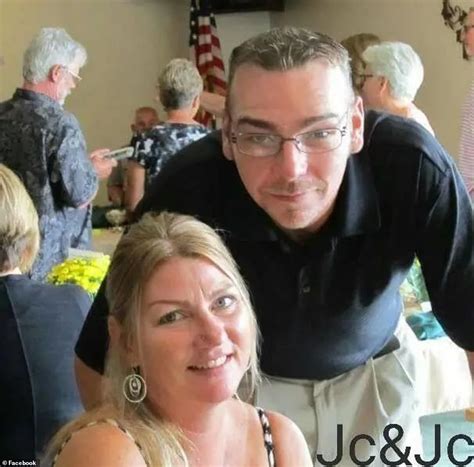 Parents of Michigan school shooter Ethan Crumbley charged with manslaughter | Daily Mail Online