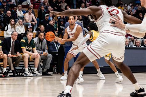 Battling Injuries, Harvard Men’s Basketball Seeks to Continue Strong ...