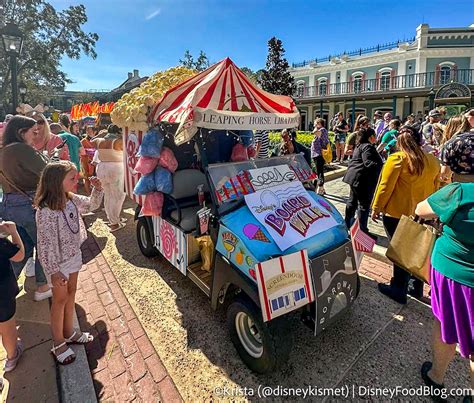 We Bet You Have NEVER Seen a Parade Like This in Disney World - Disney ...