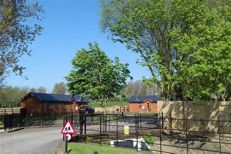 Willow Pastures Country Park - Hull, East Riding of Yorkshire | Self Catering Holiday Lodges