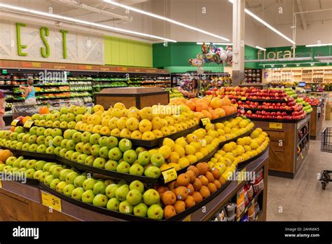Safeway supermarket aisles Lahaina, Maui Stock Photo - Alamy