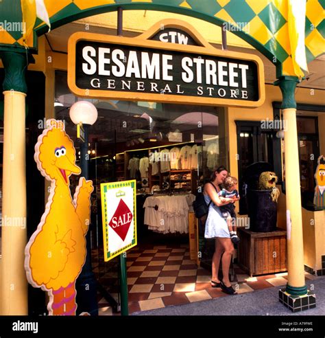 Sesame street hi-res stock photography and images - Alamy