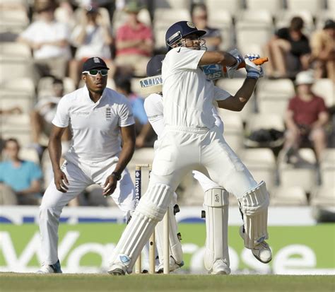 MS Dhoni recorded his 10th fifty against England | ESPNcricinfo.com