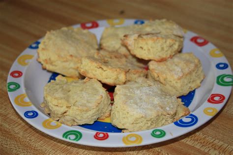 Be Thou Exalted: Pioneer Woman - Buttermilk Biscuits