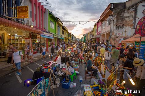 Phuket Sunday Walking Street Market - Phuket Town Best Night Market