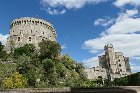 6 pictures of windsor castle you must have seen!